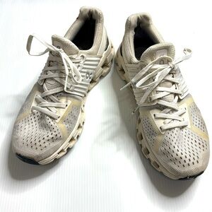 On Cloud Venture Running Shoes in White